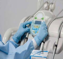 PROTEZIONI OMNIA ADESIVA 20CMX100MT """ANTICROSS"" 30.U0013 - Dental Trey